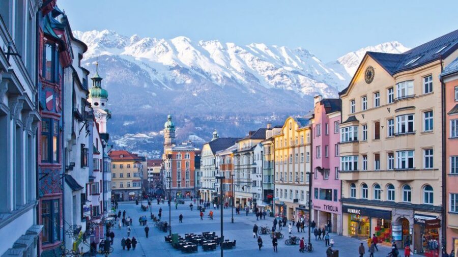 Innsbruck: City Card Including Public Transport - How the Innsbruck Card actually works (no surprises at the scan gate)