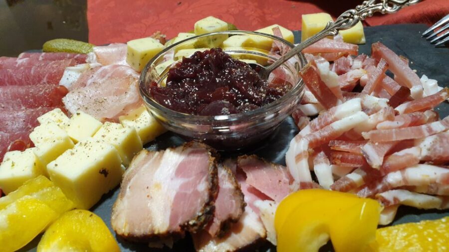 Innsbruck: Food Walk - Private Tour with a Licensed Guide - A food walk that also teaches you how Innsbruck ticks