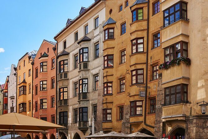 Innsbruck Old town walking tour - Getting started at Stadtturm (and why this meeting point is smart)