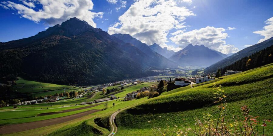 Innsbruck: Panoramic hike over the Telfer Wiesen - Starting at Wilten Abbey: a classic Innsbruck launch point