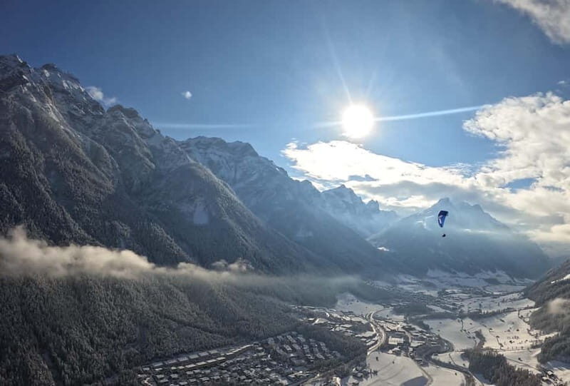 Innsbruck: Paragliding Adventure - Practical logistics: the gondola up, meeting spot, and timing that avoids stress