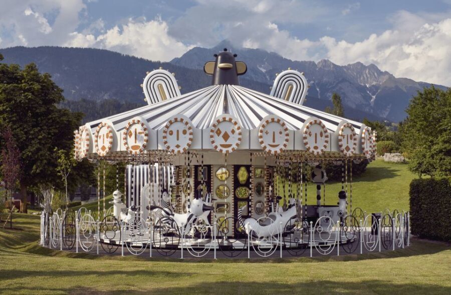Innsbruck Swarovski Crystal Worlds Ticket and Transfer - The Giant garden and outdoor installations: art with breathing room