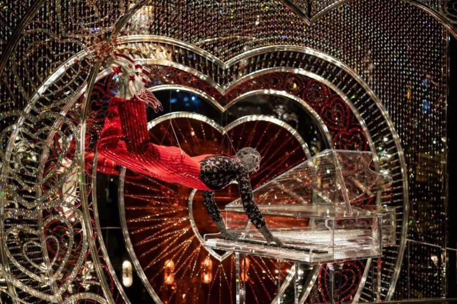 Innsbruck Swarovski Crystal Worlds Ticket and Transfer - The Swarovski store: how to shop without blowing your whole day