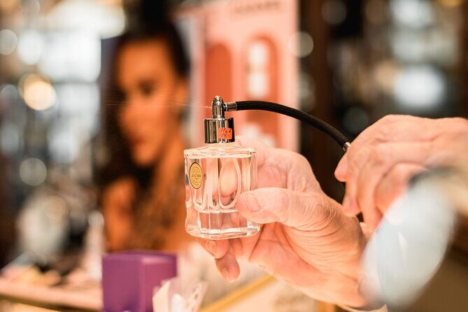 KuK perfumery Filz - the fragrance of empress Sisi - Empress Sisi and the emperor-and-empress perfume angle