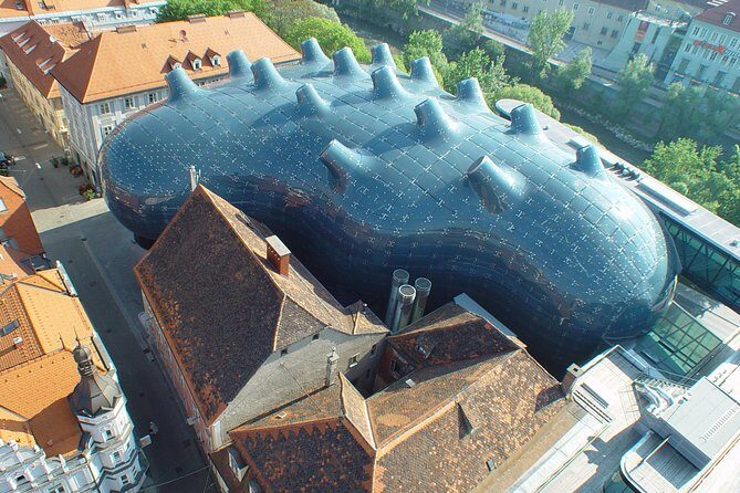 Kunsthaus Graz Museum Entrance Ticket - Entering the Kunsthaus Graz: an alien-feeling building on the Mur