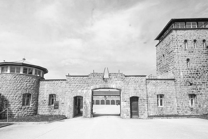 KZ Mauthausen Private Trip from Linz - The practical schedule: ~3 hours total, ~2 hours at the memorial