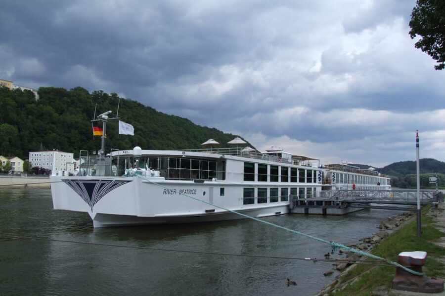 Linz: Private Day Trip to Cesky Krumlov - Should You Book This Linz to Cesky Krumlov Private Day Trip?