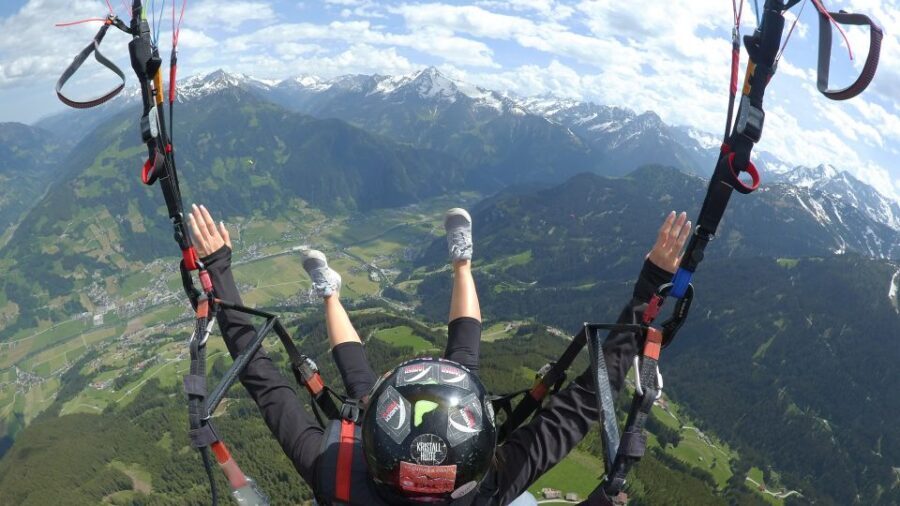 Mayrhofen: Paragliding Adventure With Soaring Views - Where It All Starts: Penkenbahn Meeting Point and Getting There