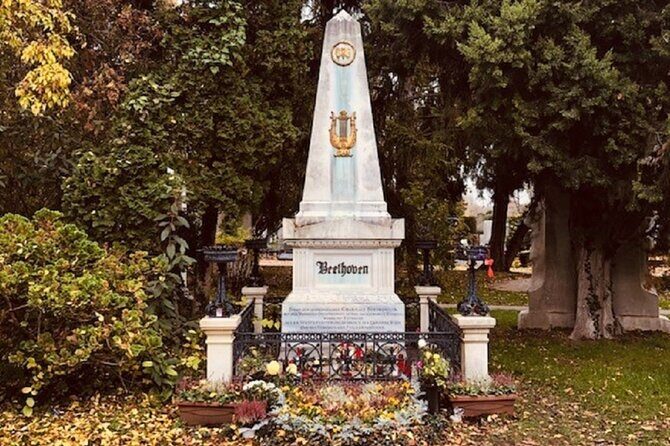 Mobile puzzle rally tour at the Vienna Central Cemetery - Price and Value: Why $25.37 Can Make Sense Here