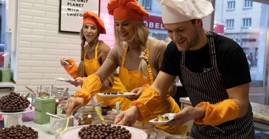Mozart Kugel Workshop - Entering The Chocolate Museum Vienna and starting your 90 minutes