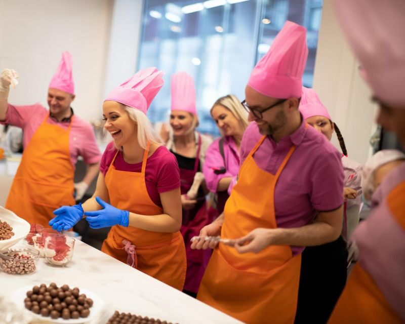 Mozart Kugel Workshop - Choosing milk, white, or dark chocolate—and customizing with foil
