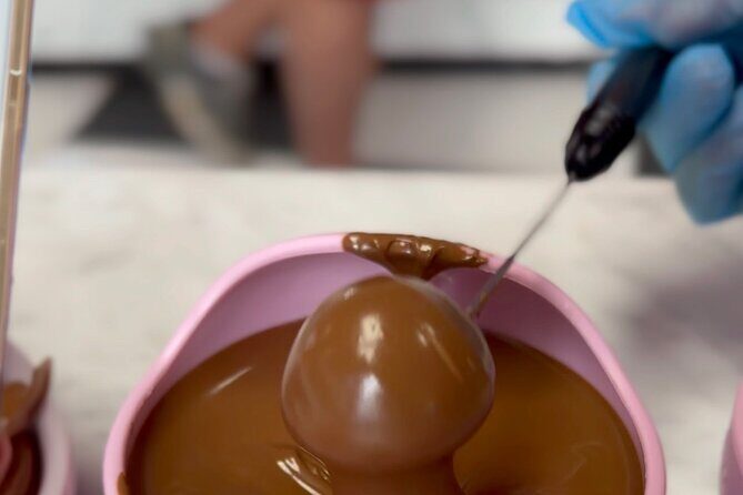 Mozart Kugel Workshop in Chocolate Museum Vienna "BO-YO" - Should you book this Vienna Mozartkugel workshop?