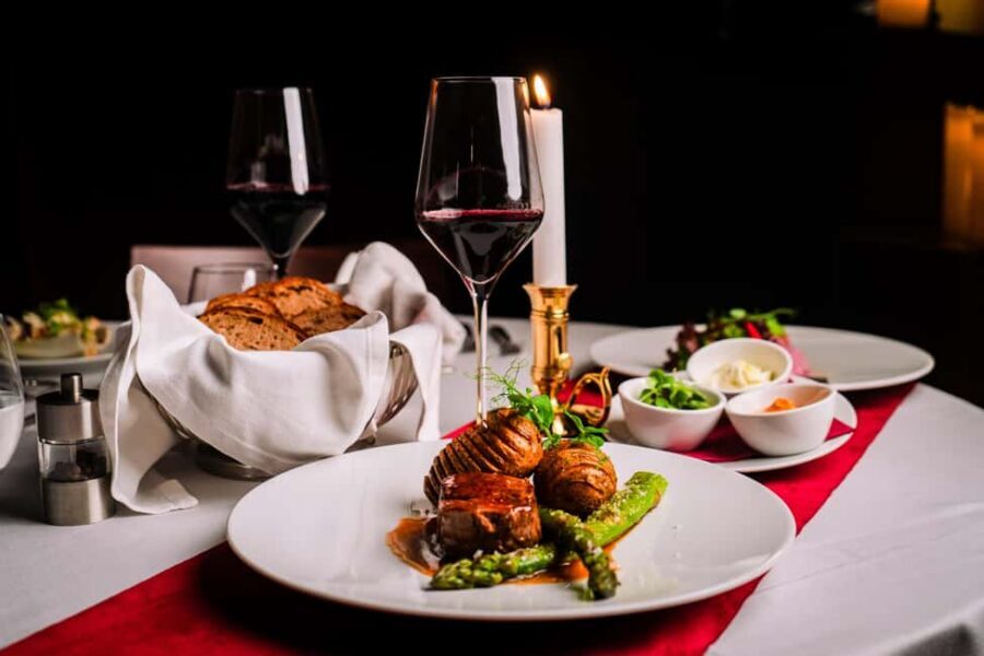 Nuit des Lumières - The Candlelight Dinner Concert in Vienna - The three-act concert: from Mozart to movie themes to pop ballads