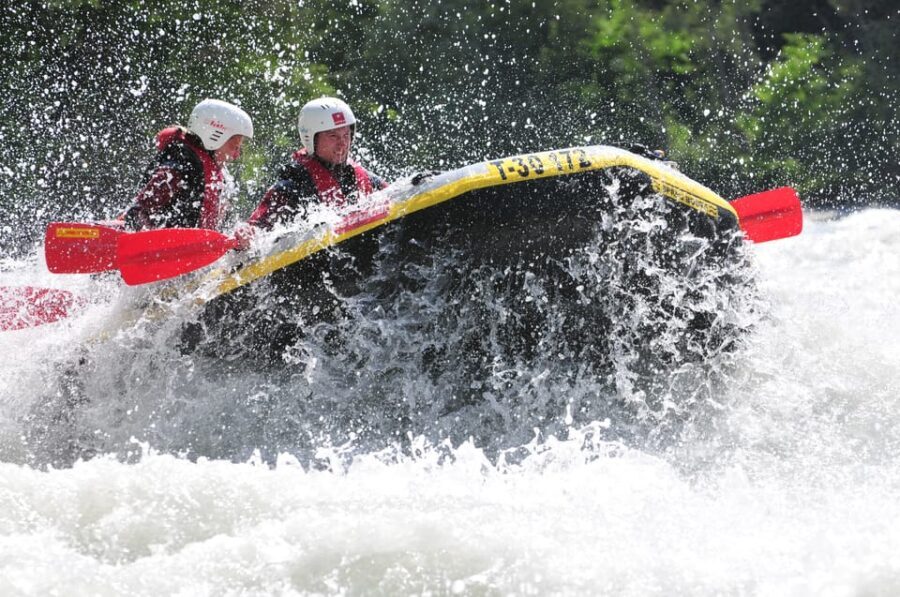 Ötztal: Rafting at Imster Canyon for Beginners - The photo moment and rafting drink stop at the port