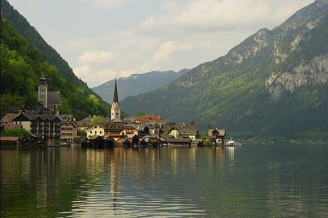 Perfect Private Day Tour to Hallstatt & Gosau Lake from Vienna - Hallstatt’s 2-Hour Guided Tour: History, Photo Stops, and Time to Breathe