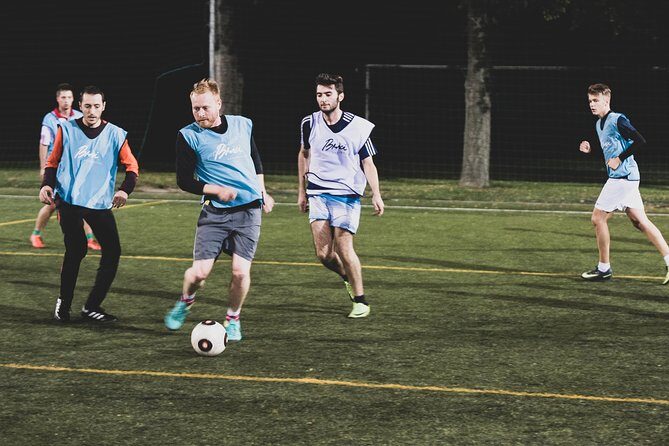 Play Football Friendly in Vienna - Getting there: the 8:30 pm meetup and pickup options near Wien Mitte
