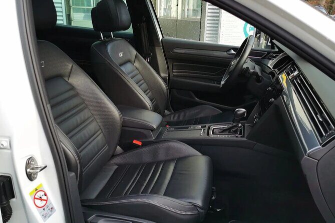 Private Airport and City Transfer in Panoramic Roof Station Wagon - Key things that make this Vienna transfer work