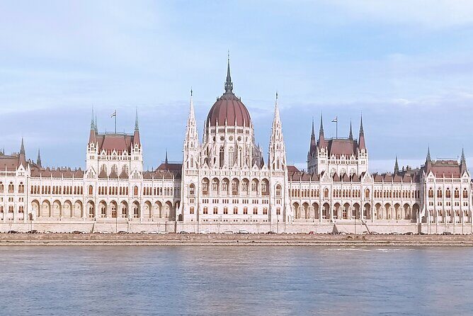 Private car or minivan transfer from Budapest to Vienna or back. - Pickup Across Central Europe, Drop-Off Where You Actually Need to Be
