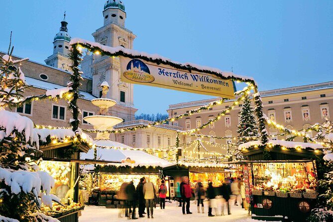 Private Christmas Market Tour to Hallstatt & Salzburg from Vienna - Hallstatt on the lake: how to enjoy two hours without rushing