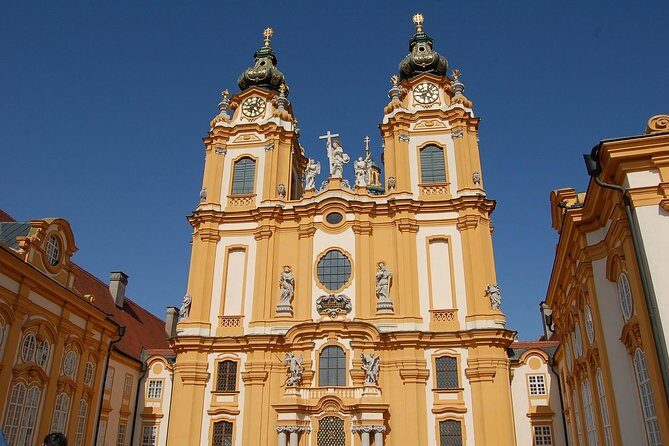 Private Day Tour Trip Salzburg Hallstatt and Melk from Vienna - Lake Wolfgang and Sankt Gilgen: the quick scenic hit you’ll remember