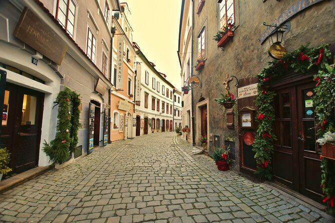 Private day trip from Linz to Cesky Krumlov and back - Price and Value: What $301.65 Per Person Really Buys