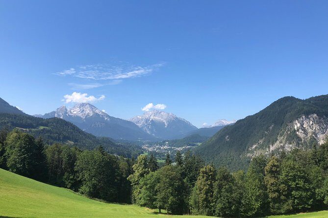 Private Eagle's Nest Tour from Innsbruck with tour ending in Salzburg - Guides Like Lina and Patrick: What Good Guidance Looks Like