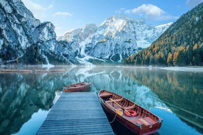 Private Full-Day Tour of Dolomites, Alpine Lakes including Braies from Innsbruck - Lago di Dobbiaco: Quick Views Toward Three Zinnen