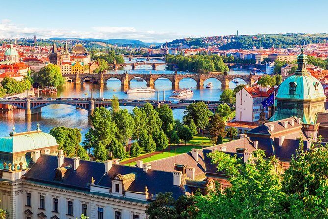 Private Full Day Tour to Prague from Vienna - Timing and Timing Risks: What To Expect If the Road Gets Slow