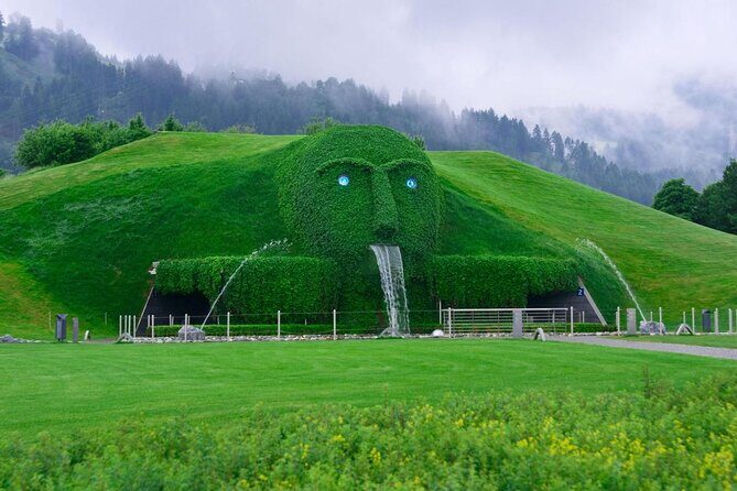 Private Half-day Tour to Swarovski Crystal World in Wattens - Why a private Swarovski guide feels different (Anna Tyrol)
