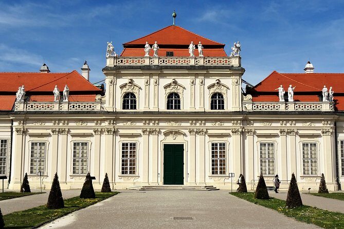 Private Klimt & Vienna Art Walk — From Baroque to Secession - Secession Building: Art Nouveau as a breakaway manifesto