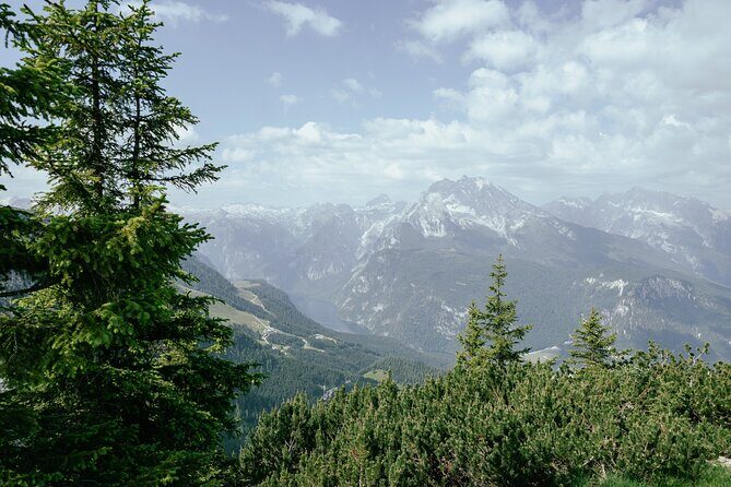 Private Memorial Tour from Vienna to Mauthausen & Eagle's Nest - Kehlsteinhaus and the Eagle’s Nest Summit: Elevator, Lunch, and Propaganda Footprints