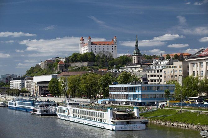 Private One Day Trip to Bratislava from Vienna - The Danube side of the day: photos without the big detour