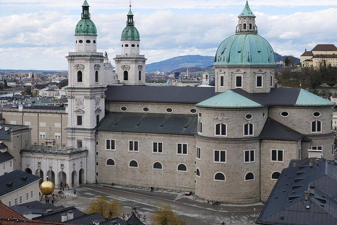 Private Salzburg Day Trip from Vienna - Salzburg Old Town on foot: the river split and the UNESCO vibe
