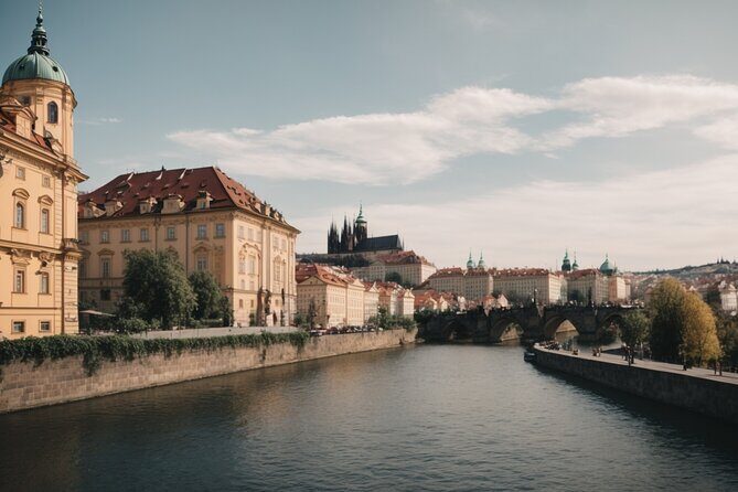 Private Scenic Transfer from Salzburg to Prague with 4h of Sightseeing - How the timing works: an 8-hour day with 4 hours of sightseeing flexibility