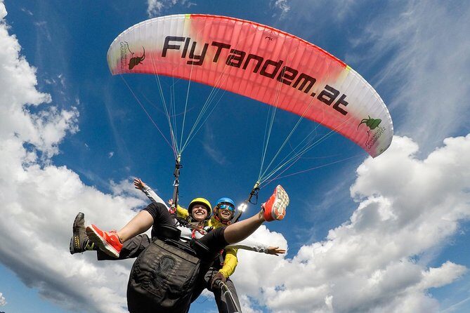 Private Tandem Paragliding Salzburg Mt Gaisberg - Safety and the pilot factor: included gear and real reassurance