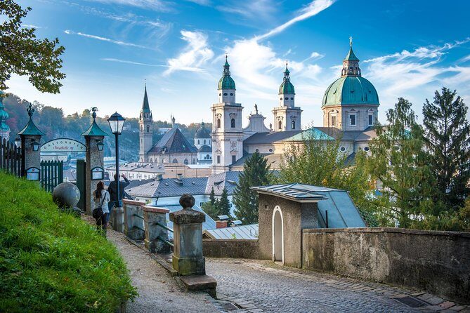 Private Tour: Discover Salzburg and the Stunning Lake District - Mirabell Palace and Mirabellgarten: a smart warm-up
