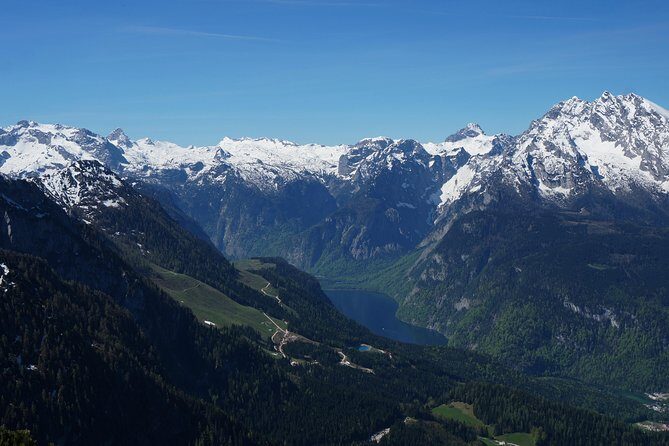 Private Tour: Eagle's Nest and Bavarian Alps Tour from Salzburg - Berchtesgaden: a short break in an old town