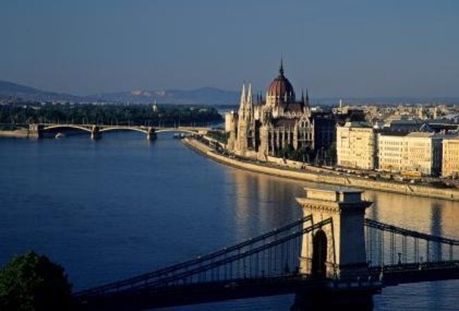Private tour of Budapest with transfer from Vienna, Local Guide - Key Points You Should Care About
