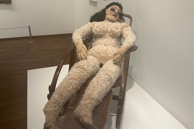 Private Tour of Viennese Art in the Leopold Museum: Klimt, Schiele, Kokoschka - Stop 2: MuseumsQuartier Wien for a quick reset