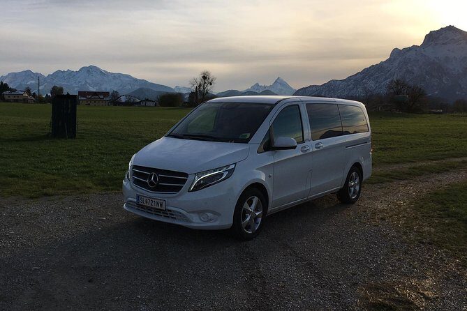 Private Tour The hills are alive: a tour to locations of the Sound of music film - Old Town Salzburg drive: get your bearings fast