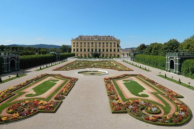 Private transfer from Salzburg to Vienna, 2 hours for sightseeing - Price and value: is $339.55 per person worth it?