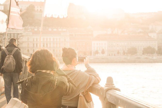 Private Transfer from Vienna to Budapest with 2 hours for sightseeing - Vehicle comfort and luggage fit for actual travel days