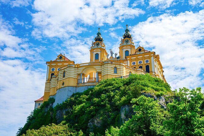 Private transfer from Vienna to Munich with sightseeing stop - Key things that make this transfer worth it