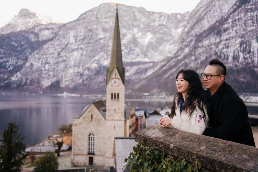 Private Vacation Photoshoot with Photographer in Hallstatt - Picking 30 minutes vs 1 hour without regret