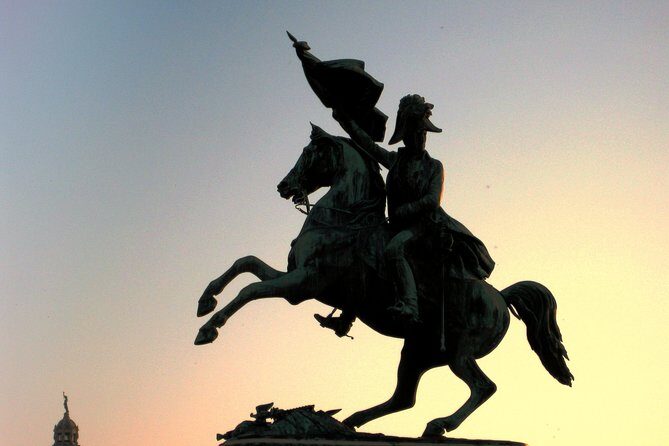 Private Vienna Evening Walk — Orientation for Your First Night - Pestsäule (Plague Column): faith and resilience in a single dramatic monument