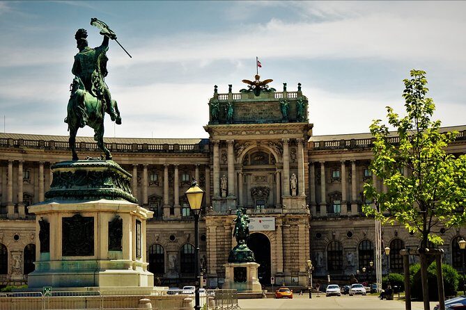 Private Vienna Highlights History Walk — WWII and Post War Vienna - Soviet Memory at Schwarzenbergplatz and the Allied Contrast