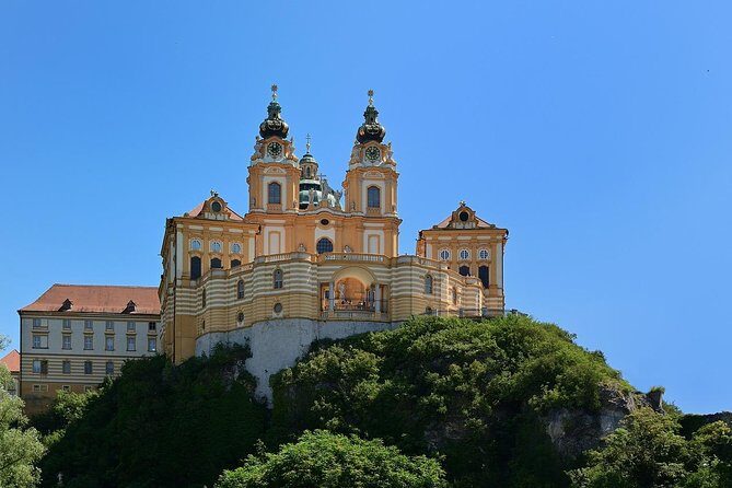 Private Wachau Valley & Danube River Tour from Vienna - Vienna time: a short orientation stop, not a second city tour