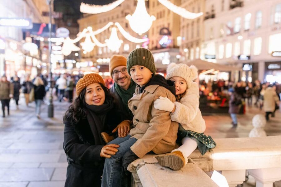 Professional Photoshooting in Vienna - Graben Street to Stephansplatz: From lively façades to gothic spires