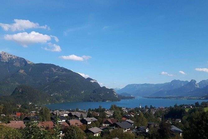 Public 8h tour to sites of "The Sound of Music Movie" & Hallstatt - Start in Salzburg with a quick orientation drive