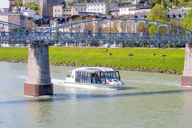 River Cruise to Hellbrunn, Palace & world-famous trick fountains - Hellbrunn Landing to Palace: The Double-Decker Bus Beat
